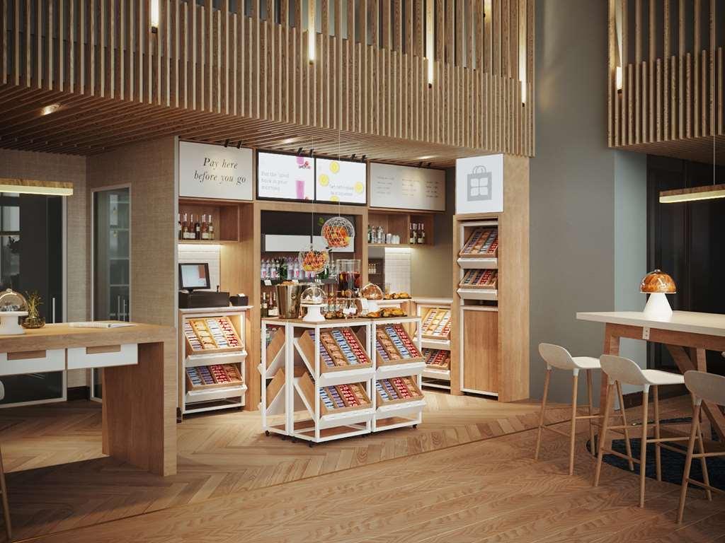 Hilton Garden Inn Tbilisi Riverview レストラン 写真