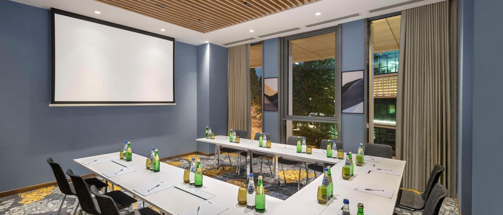 Hilton Garden Inn Tbilisi Riverview エクステリア 写真