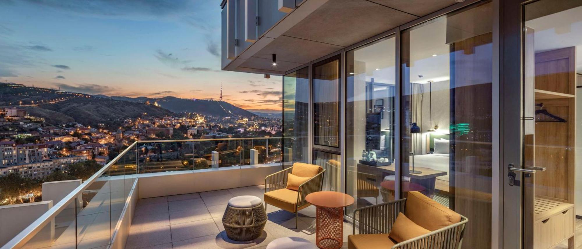 Hilton Garden Inn Tbilisi Riverview エクステリア 写真