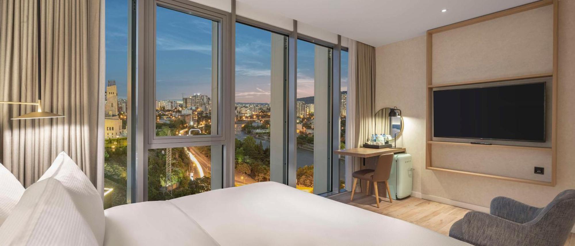Hilton Garden Inn Tbilisi Riverview エクステリア 写真