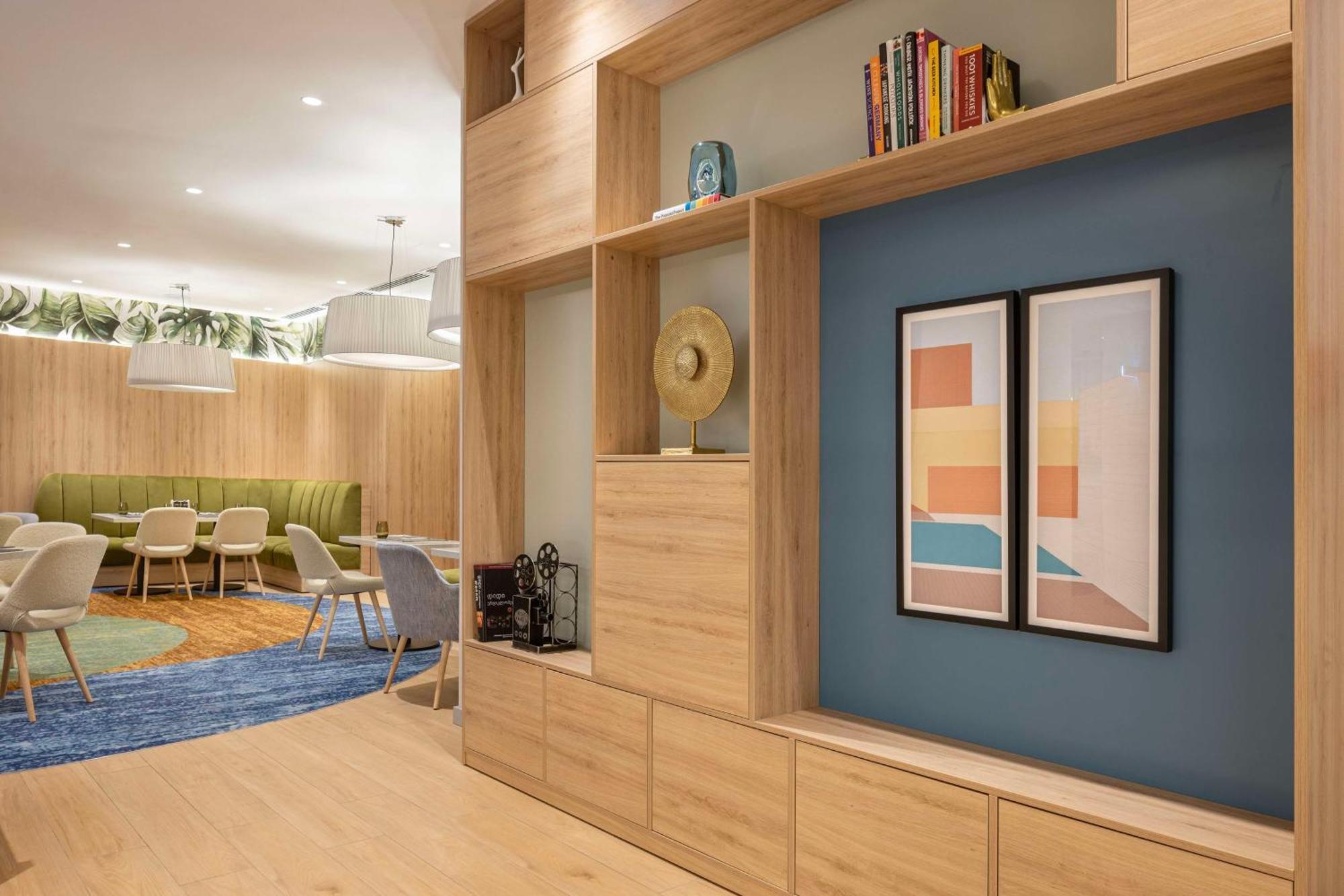 Hilton Garden Inn Tbilisi Riverview エクステリア 写真