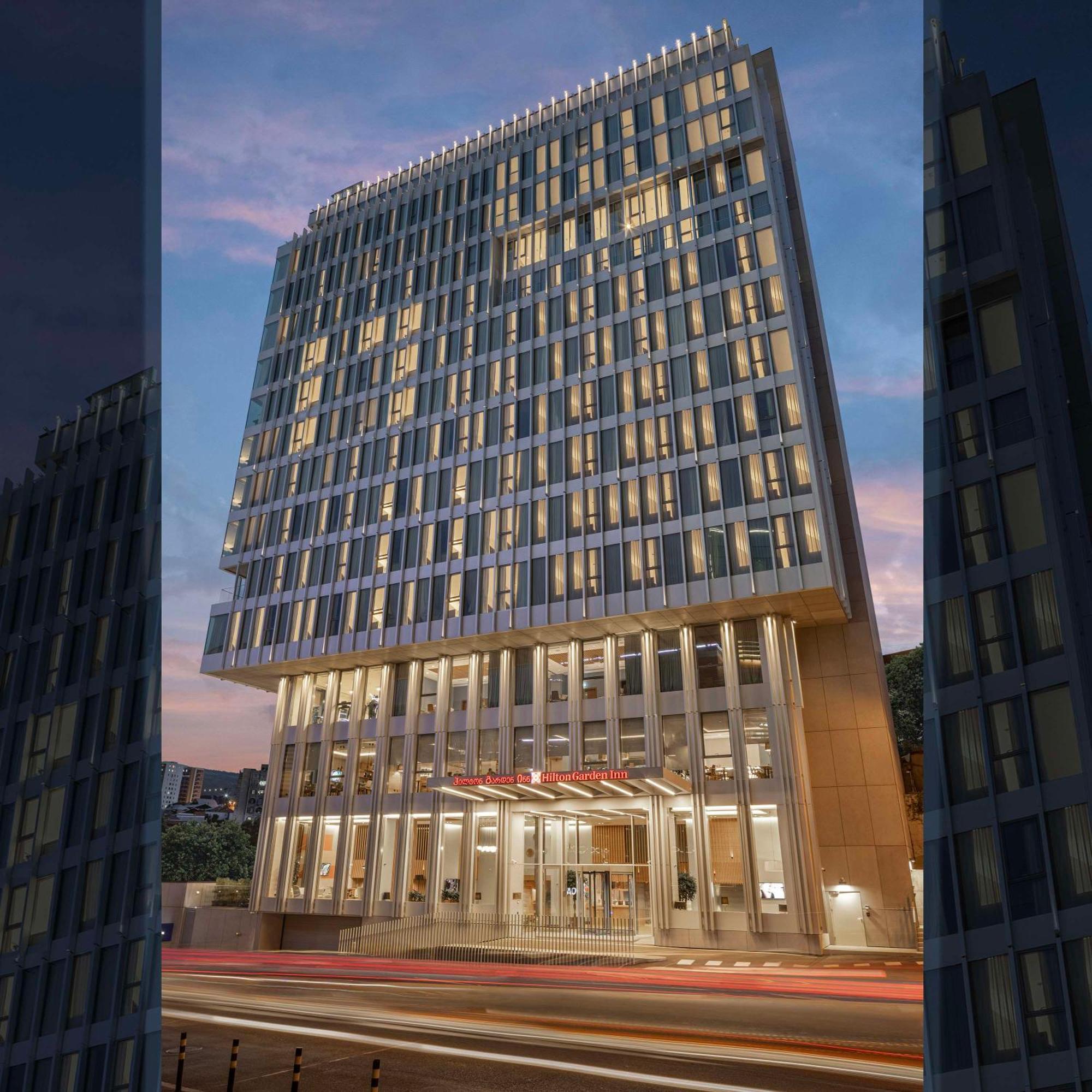 Hilton Garden Inn Tbilisi Riverview エクステリア 写真