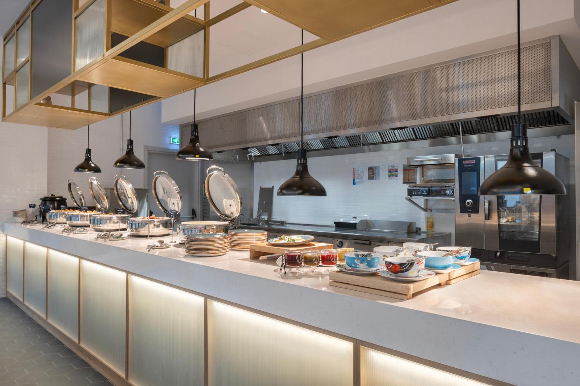 Hilton Garden Inn Tbilisi Riverview エクステリア 写真
