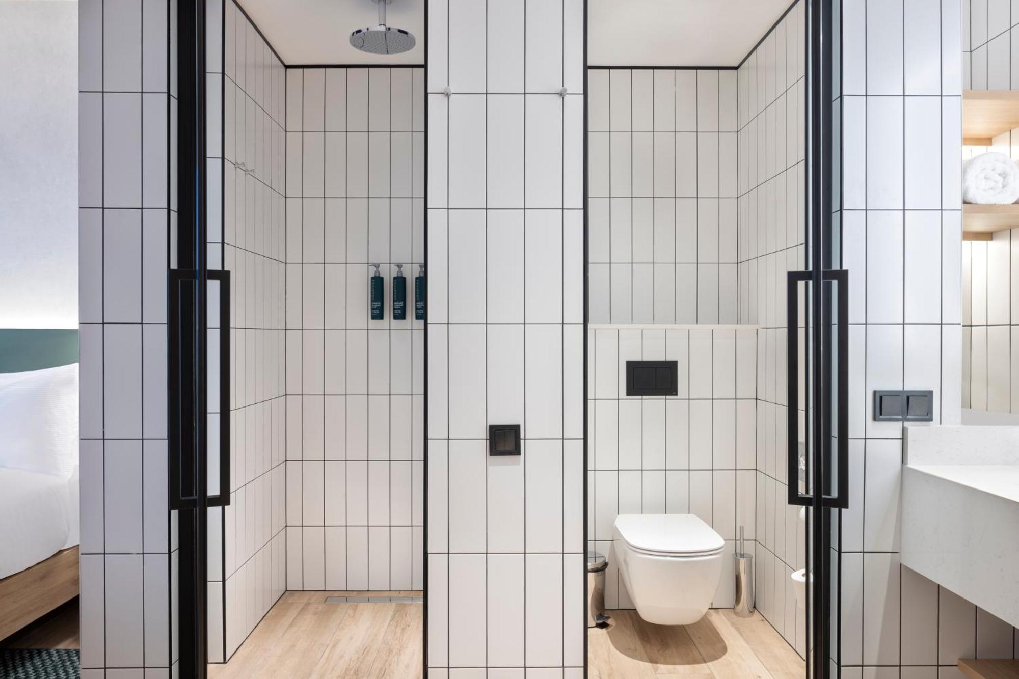 Hilton Garden Inn Tbilisi Riverview エクステリア 写真