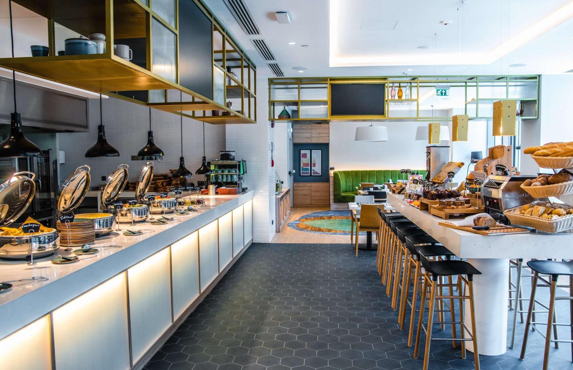 Hilton Garden Inn Tbilisi Riverview エクステリア 写真