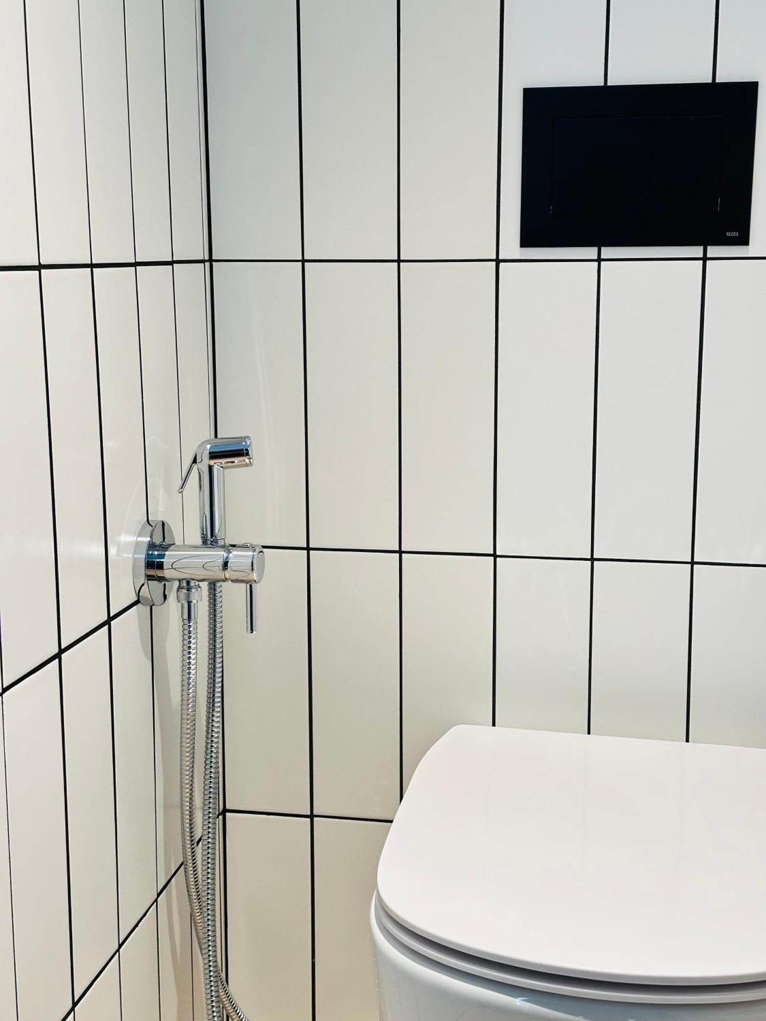Hilton Garden Inn Tbilisi Riverview エクステリア 写真